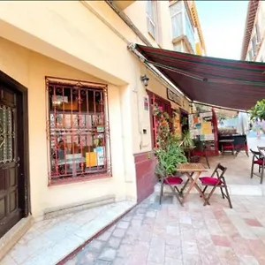 Apartamento Céntrico Muy Luminoso, Junto Al Teatro Romano Y Con Vistas A La Alcazaba , Málaga España